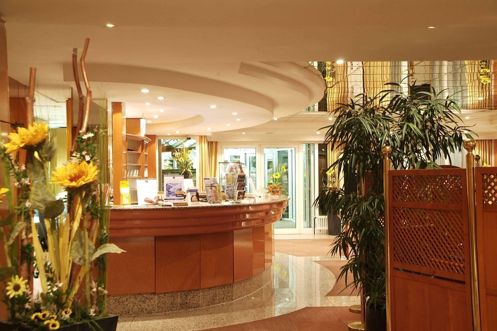 Dekra Congresshotel Wart 阿尔滕斯泰希 外观 照片
